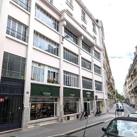 7th Arrondissement - Champ De Mars, Quiet, 4 Guests Appartement *